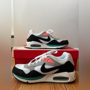 Women’s Nike Airmax